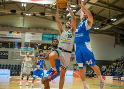 Jena Paderborn 23102021 00058